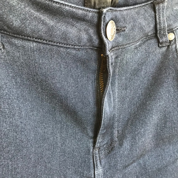 CELEBRITY PINK Walker Skinny Jeans Indigo Rinse Women’s Plus Size 20 - Picture 3 of 16